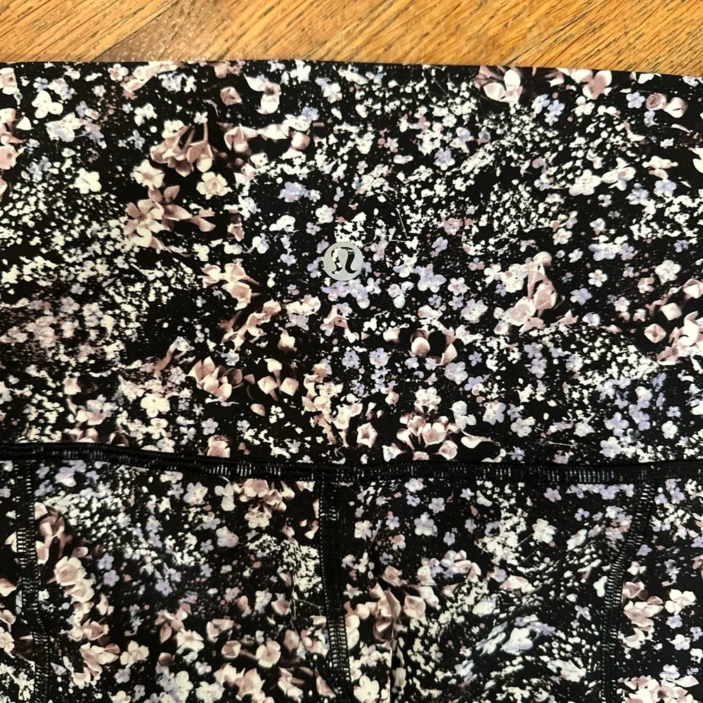 Lululemon Wunder Under crop leggings - Picture 7 of 8